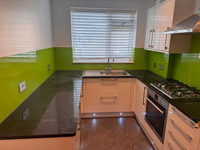 2 Bedroom Maisonette To Rent In Lakedale Road, Plumstead, SE18