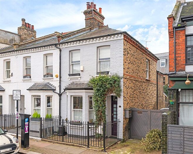 2 Bedroom End Terrace House For Sale In Battersea High Street, London, SW11