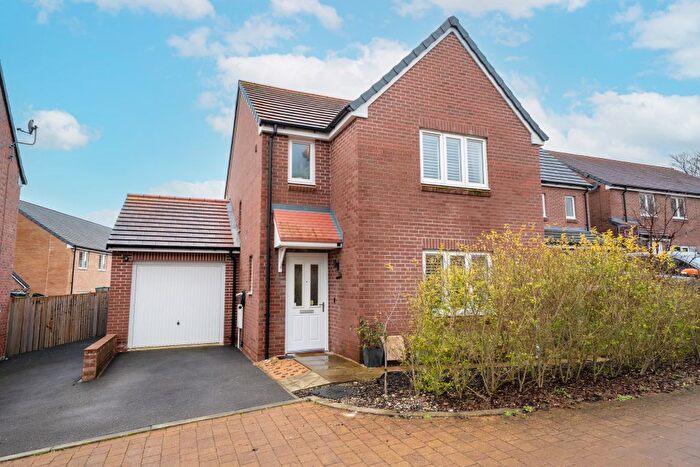 3 Bedroom Detached House For Sale In Halter Way, Andover, SP11