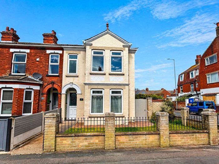 3 Bedroom End Of Terrace House For Sale In Clarence Road, Gorleston, NR31