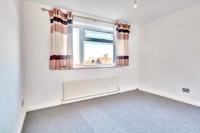 3 Bedroom Semi-Detached House For Sale In Washington Drive, Stapleford, Nottingham, NG9