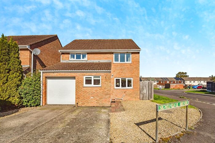 4 Bedroom Detached House For Sale In Nightingale Avenue, Frome, BA11