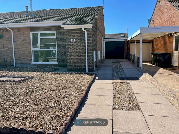 2 Bedroom Bungalow To Rent In Barford Approach, Whitnash, Leamington Spa, CV31