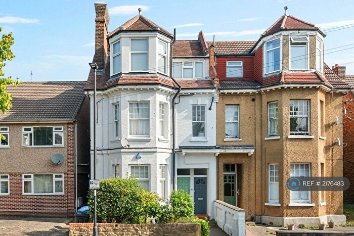 2 Bedroom Flat To Rent In Orpington Road, London, N21