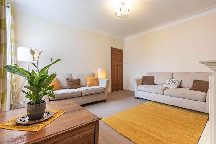 2 Bedroom Flat To Rent In Danby Gardens, Heaton, NE6