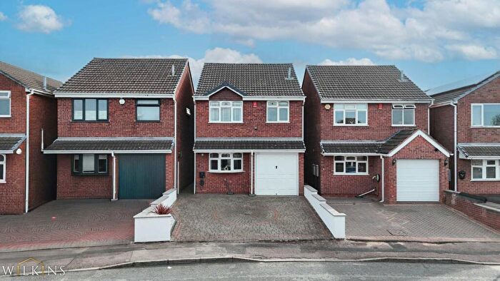 3 Bedroom Detached House For Sale In Hadrians Close, Two Gates, Tamworth, Staffordshire, B77