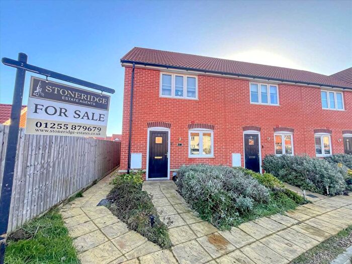 2 Bedroom Property For Sale In Wheatsheaf, Kirby Cross, CO13