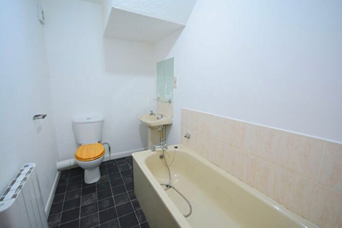 1 Bedroom Flat To Rent In Clarendon Road, Cliftonville, CT9