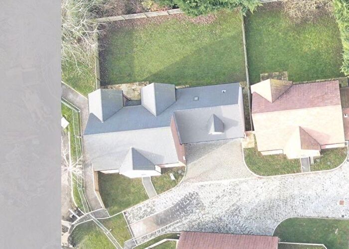 5 Bedroom Detached House For Sale In Castle Gardens, East Hanney, OX12