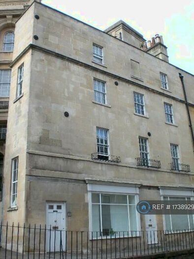 2 Bedroom Maisonette To Rent In Vineyards, Bath, BA1