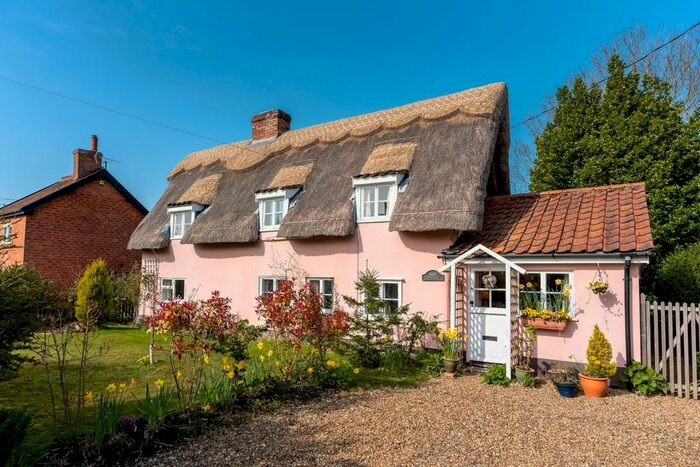 2 Bedroom Cottage For Sale In Half Moon Lane, Redgrave, Diss, IP22