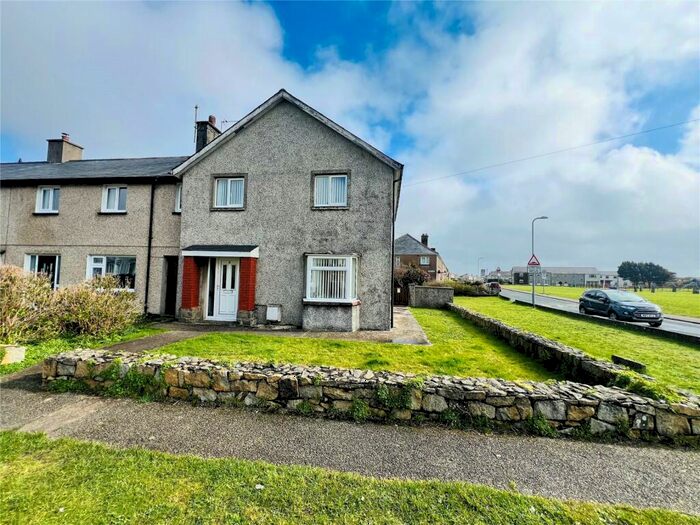 3 Bedroom End Of Terrace House For Sale In Ffordd Y Cob, Pwllheli, Gwynedd, LL53
