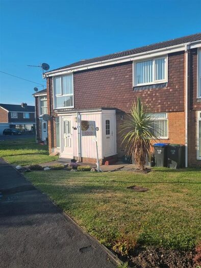 2 Bedroom Flat To Rent In Elmway, Chester Le Street, DH2