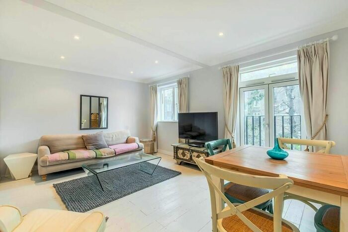 1 Bedroom Flat To Rent In Tavistock Crescent, London, Uk, W11