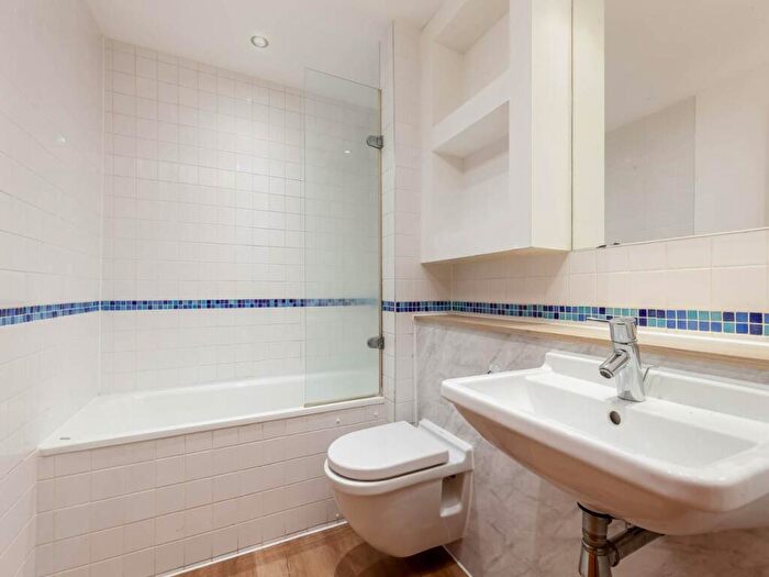 2 Bedroom Flat To Rent In Coburg Street, Leith, Edinburgh, EH6