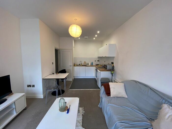 1 Bedroom Flat To Rent In Walter Beilin Court, Lathbury Lane, Sefton Park, Liverpool, L17