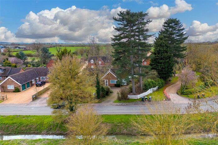 3 Bedroom Bungalow For Sale In Green End Road, Great Barford, Bedford, Bedfordshire, MK44