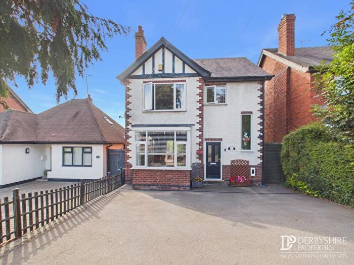 4 Bedroom Detached House For Sale In Nottingham Road, Alfreton, DE55