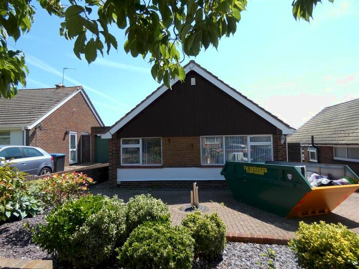 2 Bedroom Detached Bungalow To Rent In Langdale Avenue, Ramsgate, CT11