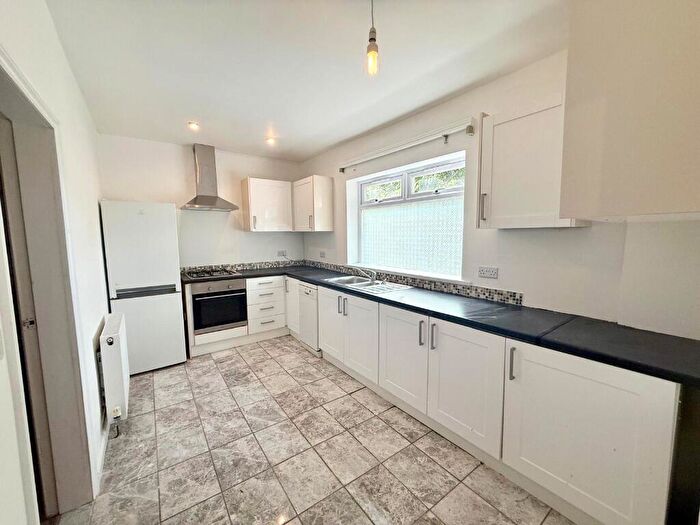 2 Bedroom Detached House To Rent In West Terrace, Stoke-On-Trent, ST6