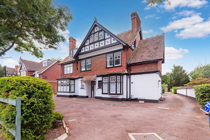 1 Bedroom Flat For Sale In Ray Park Avenue, Maidenhead, SL6
