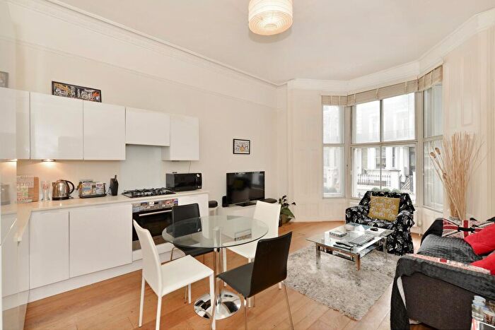 2 Bedroom Flat To Rent In Finborough Road, London, SW10