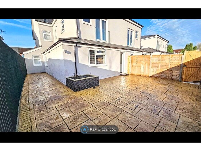 1 Bedroom Flat To Rent In Alexander Beau Court, Cardiff, CF14