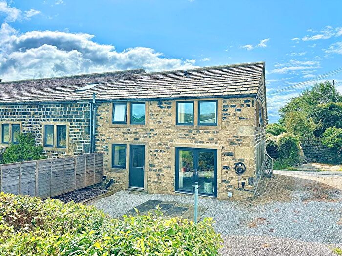 3 Bedroom Semi-Detached House For Sale In High Lee Cottage, High Lee, Luddendenfoot, HX2