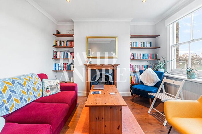 2 Bedroom Flat To Rent In Hanley Road, London, N4