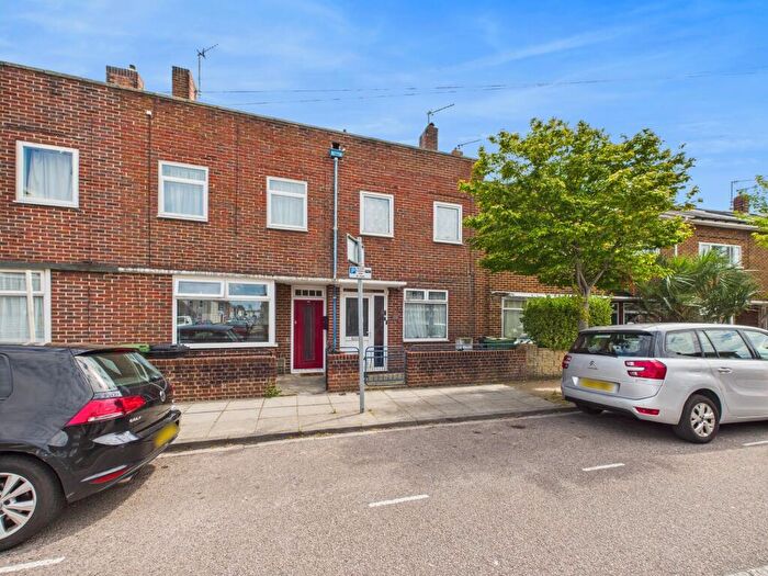 3 Bedroom Terraced House For Sale In Bath Road, Southsea, PO4