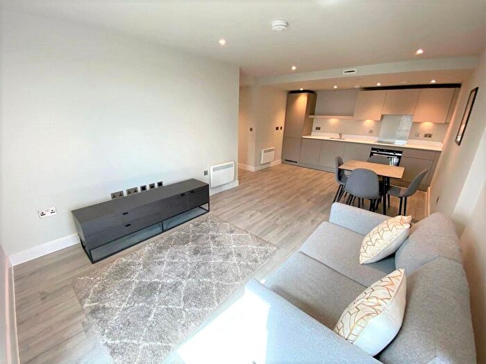 2 Bedroom Apartment To Rent In Broad Street, Birmingham, B15