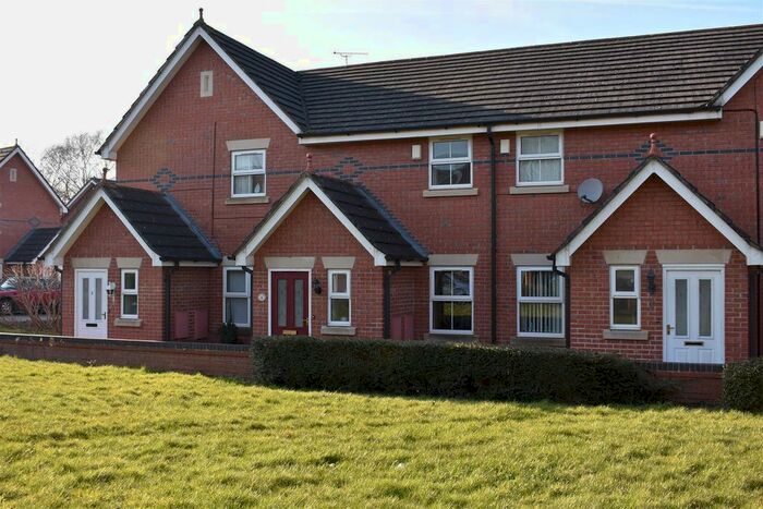 2 Bedroom Mews To Rent In Rockwood Close, Wistaston, CW2