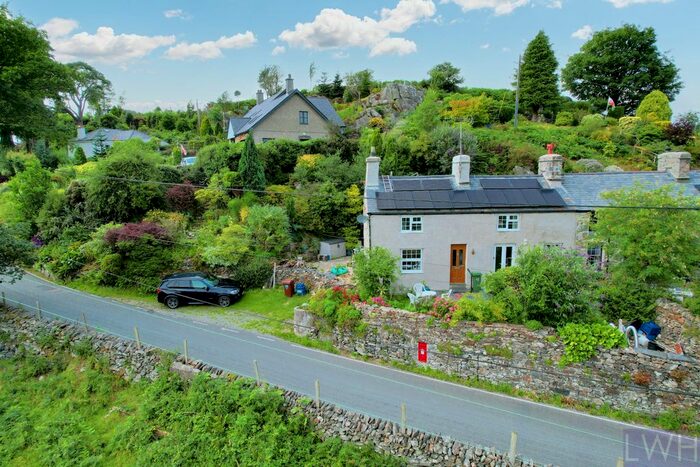 4 Bedroom End Of Terrace House For Sale In Rhyd, Penrhyndeudraeth, LL48