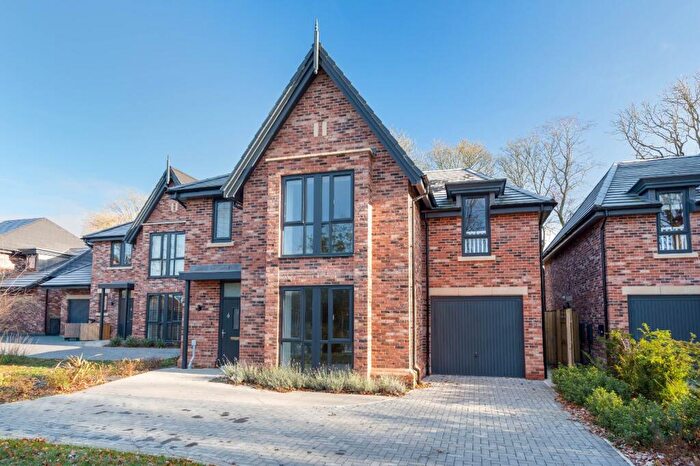 5 Bedroom Detached House For Sale In Further Hey Grove, Woodley, Stockport, Greater Manchester, SK6