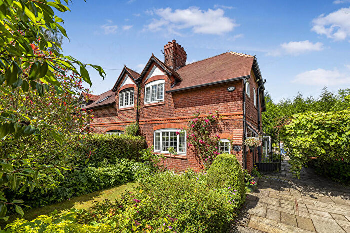 2 Bedroom Semi Detached House For Sale In Rawstorne Road, Penwortham, PR1