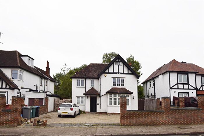 3 Bedroom Detached House For Sale In Wembley Park Drive, Wembley, HA9