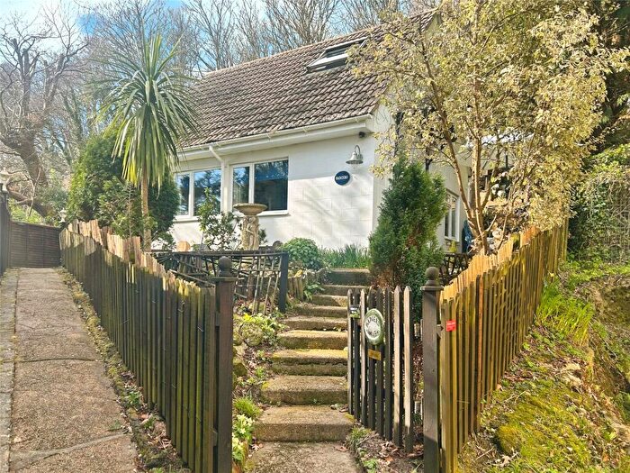 3 Bedroom Detached House For Sale In Westcliff Chalets, Boxers Lane, PO38