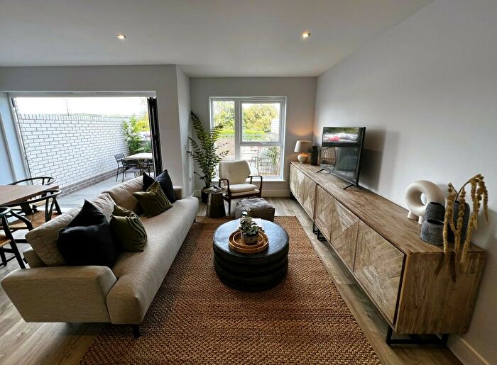 4 Bedroom Town House To Rent In Breakwaters, Sandown, Isle Of Wight, PO36