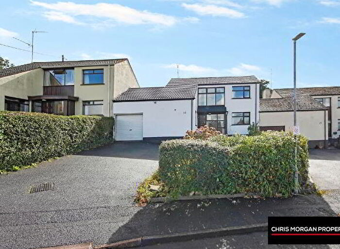 3 Bedroom Semi-detached Split-level Bungalows For Sale In Woodlawn Park, Dungannon, BT70