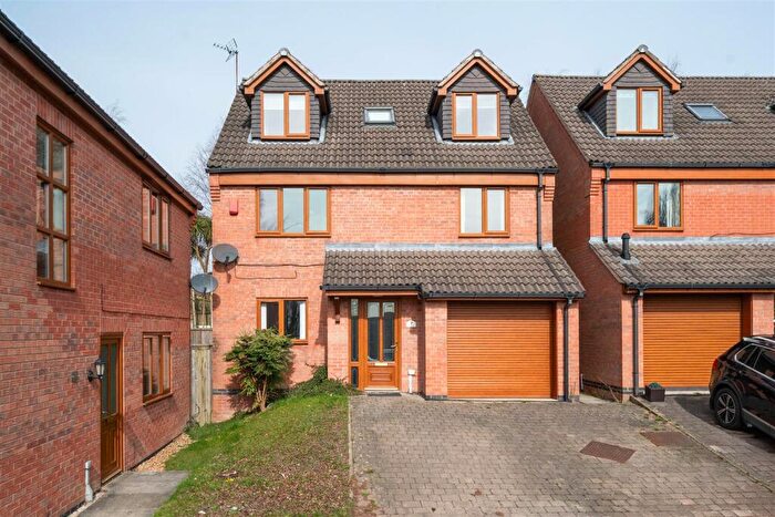 4 Bedroom Detached House To Rent In Maple Close, Storth Lane, South Normanton, DE55