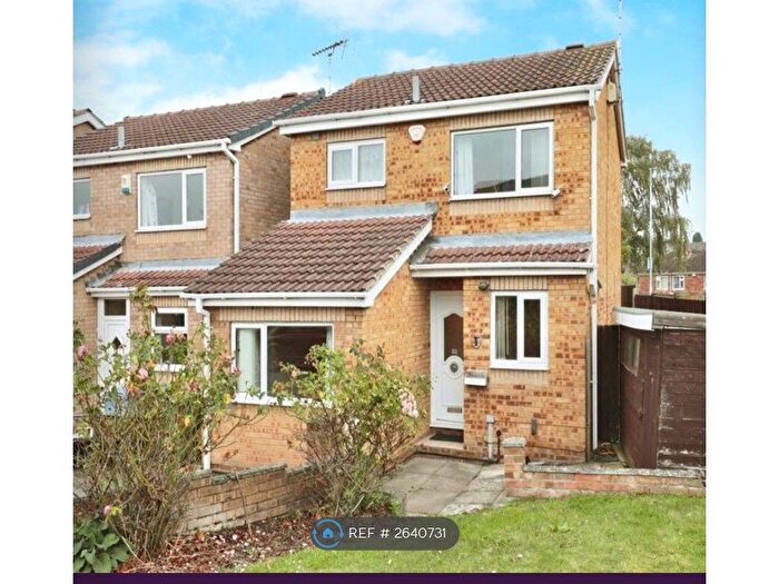 3 Bedroom Detached House To Rent In High Hoe Court, Worksop, S80