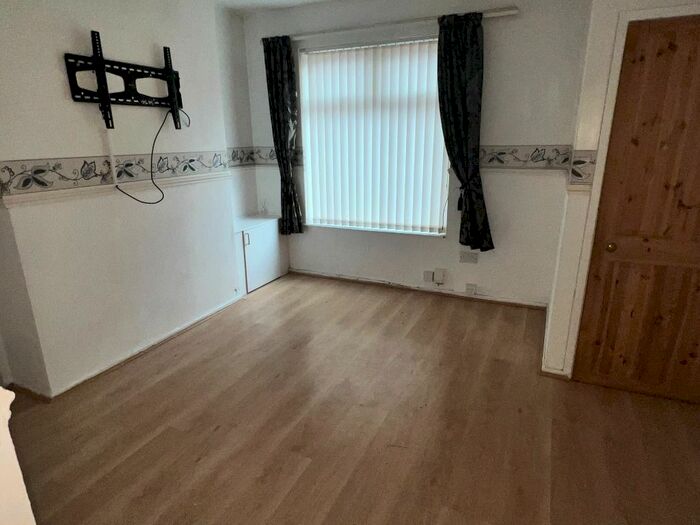 2 Bedroom Terraced House To Rent In Lawrence Grove, Wavertree, Liverpool, L15