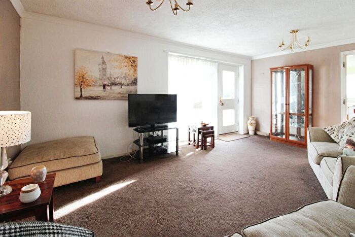 2 Bedroom Apartment For Sale In Wern Goch West, Cardiff, CF23