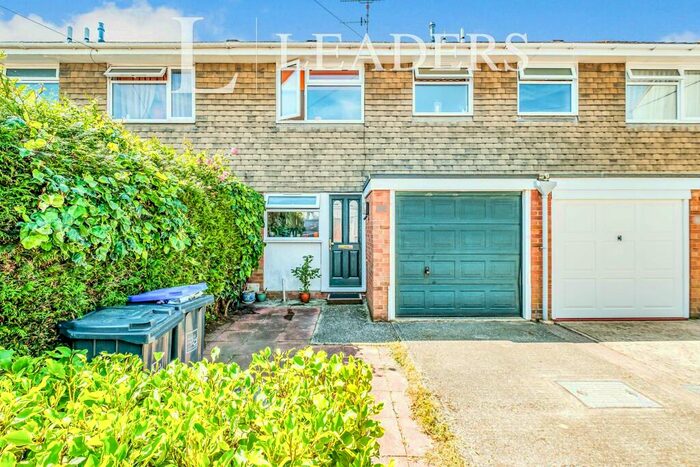 3 Bedroom Terraced House To Rent In The Linkway, BN11