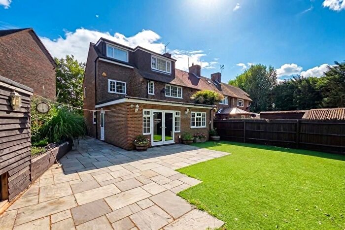 4 Bedroom End Of Terrace House To Rent In Rodney Crescent, Ford, BN18