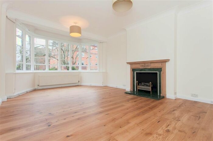 3 Bedroom Flat To Rent In Wedderburn Road, Hampstead, NW3