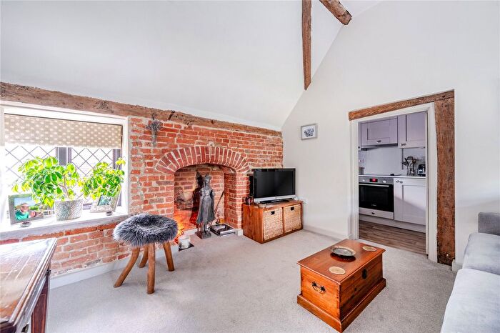1 Bedroom Flat For Sale In Wyatts Almshouses, Godalming, Surrey, GU7