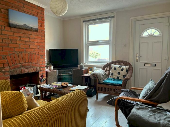 2 Bedroom Terraced House To Rent In Brunswick Street, Reading, RG1