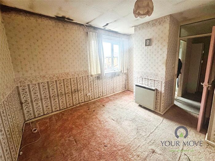 1 Bedroom Flat For Sale In Mary Court, Rishton, Blackburn, Lancashire, BB1