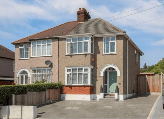 3 Bedroom Semi-Detached House To Rent In Westwood Avenue, Brentwood, CM14
